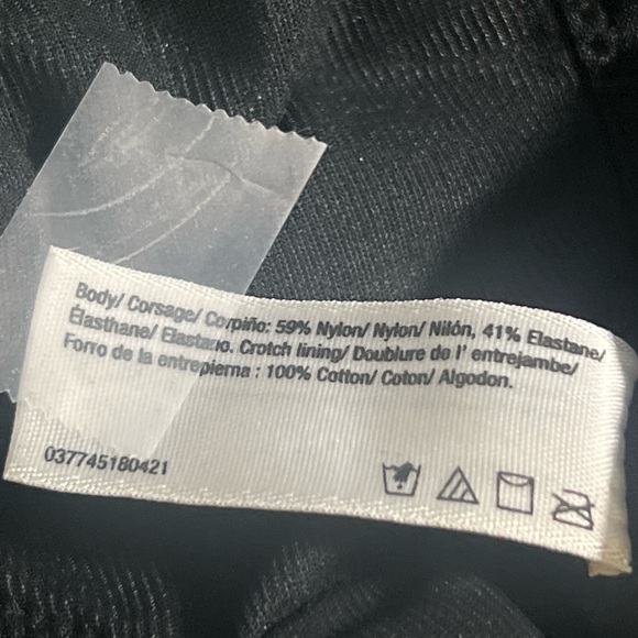 Flexees Black Shapewear for Seamless Comfort - Picture 3 of 4